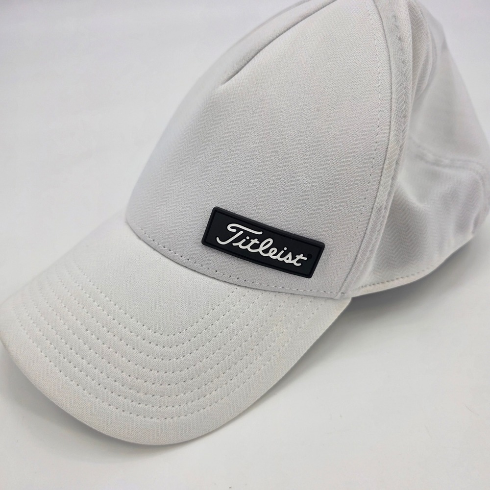 TITLEIST GOLF HAT FITTED LARGE XL WHITE BLACK EMBROIDED LOGO COMFORT A-FLEX FIT